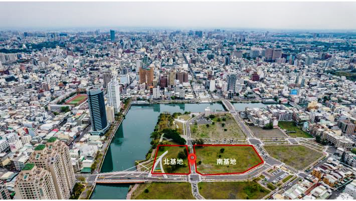 台南市府地政局將辦理運河星鑽區段徵收後剩餘可建築土地之處分首次採用設定地上權方式辦理。二大基地皆屬第一種觀光休閒特定專用區，適合規劃大型特色商場、文青時尚市集、百貨公司、景觀辦公室、國際觀光旅館等產品。(圖:台南市府提供)