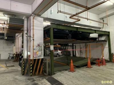 網友PO殘酷二選一 「暗廳」V.S「機械車位」 要選哪好？