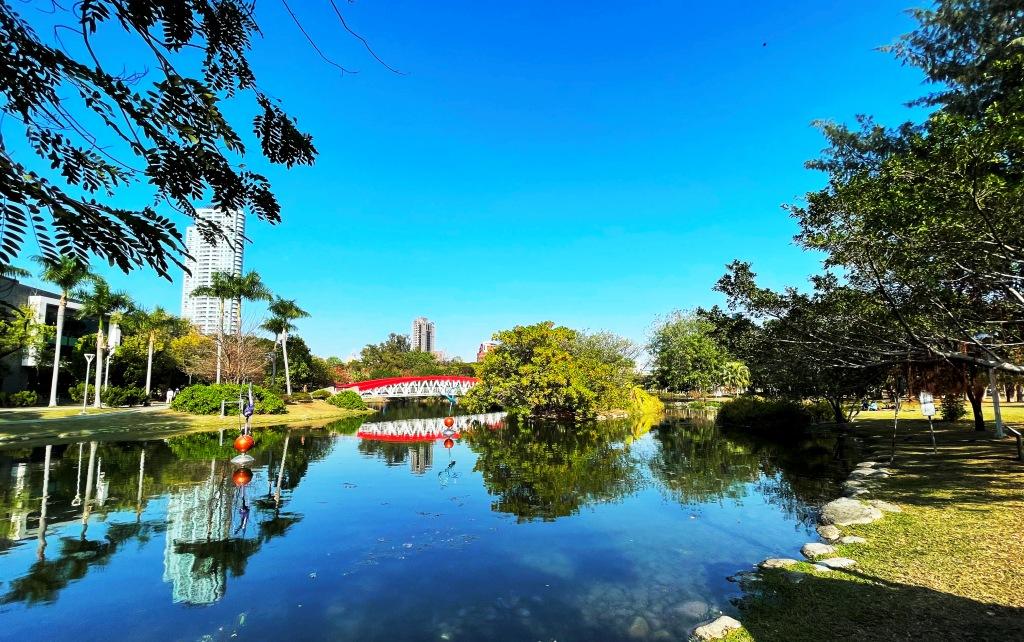 生活圈坐擁中央公園大片水景綠地。