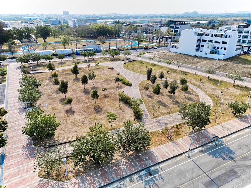 台南市安南區A22學東重劃開發建設引領下，坐擁綠地環境，吸引南科新貴與高素質家庭持續進駐，成為市場注目重點發展區。（圖：業者提供）