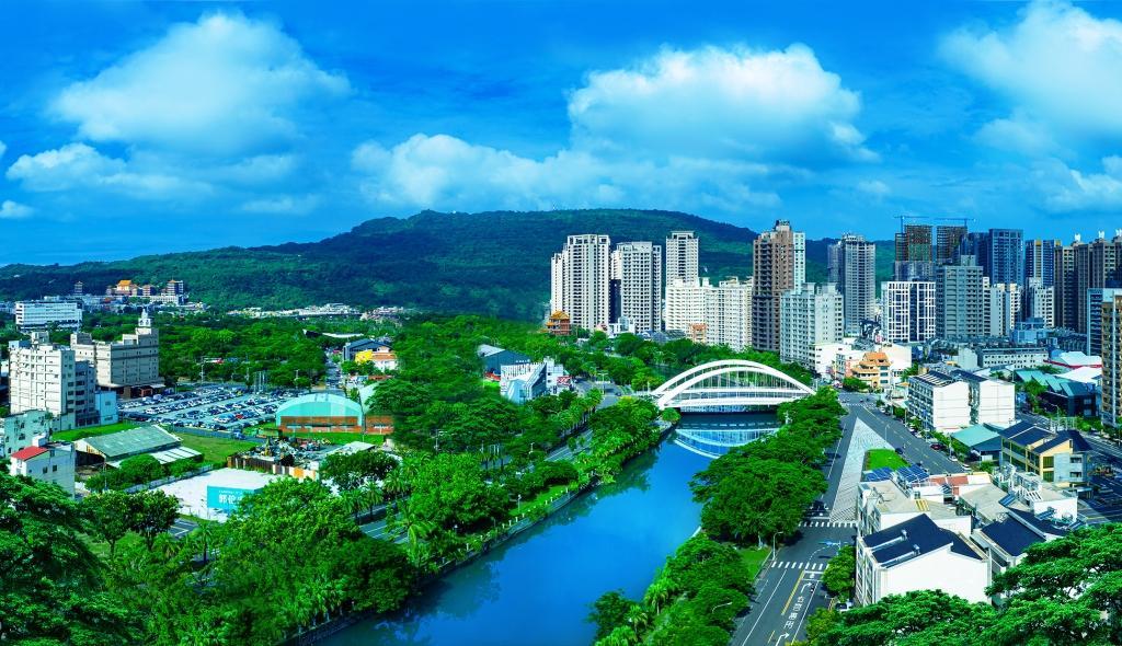 美術館園區的愛河中游段，與中都生態園區相隔愛河二岸，坐擁優美景觀。（圖：業者提供愛河段空拍合成示意圖）