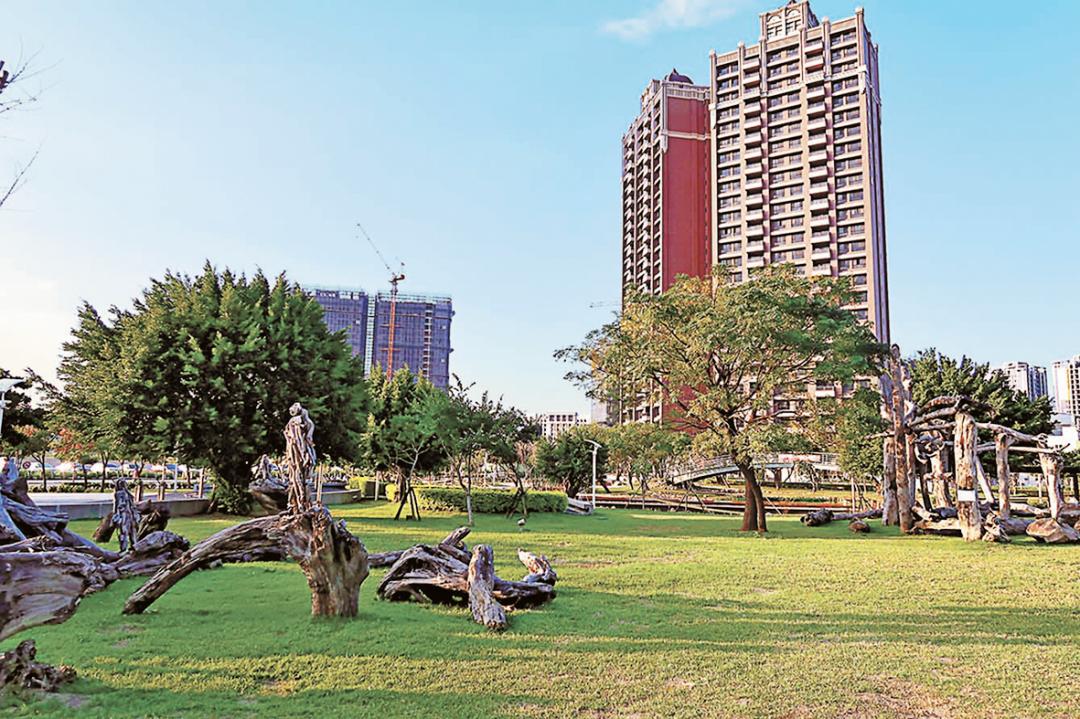 中路特區規劃多座公園，綠覆率高。