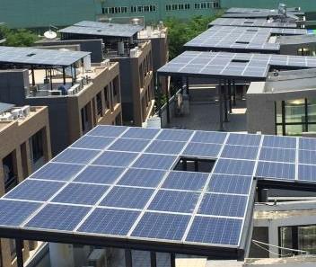 南市屋頂型太陽光電同意備案容量全台居冠  民眾申請屋頂型光電補助上限100萬