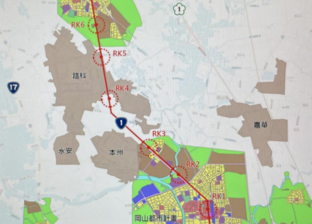 高市府準備將RK2站基地由農業區變更為捷運開發區，變更面積約2.3814公頃；RK3站基地由農業區及住宅區變更為捷運開發區，變更面積約4.3516公頃。為促進捷運周邊地區發展，比照鄰近商業區，將捷運開發區基準容積率訂為350%，並適度給予容積放寬，變更負擔比例50%。(圖:翻攝都市計畫書)