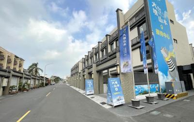 地價高漲與新青安效應  南部透天漸成稀缺產品  推案外圍化與總價控制爭取大樓換屋客