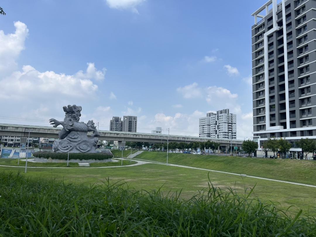 彰化縣地方稅務局表示，房屋稅條例修正條文自113年7月1日實施，將於114年5月1日開徵，新制規定本人、配偶及未成年子女於全國僅持有一戶房屋。(永慶房產集團提供)