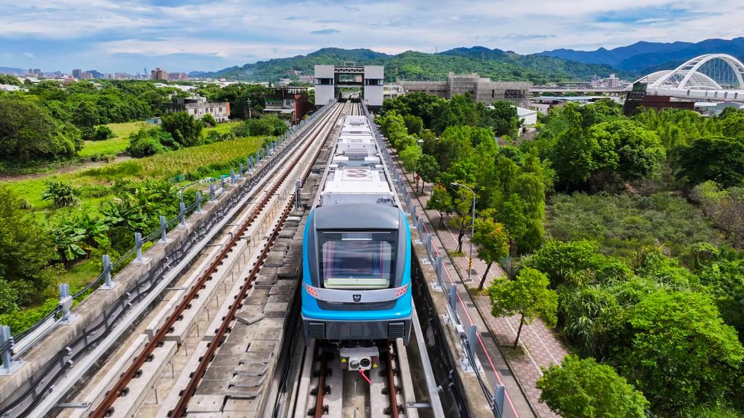 捷運三鶯線力拼今年完工，目前已進入列車上線測試階段。(圖/新北市政府提供)