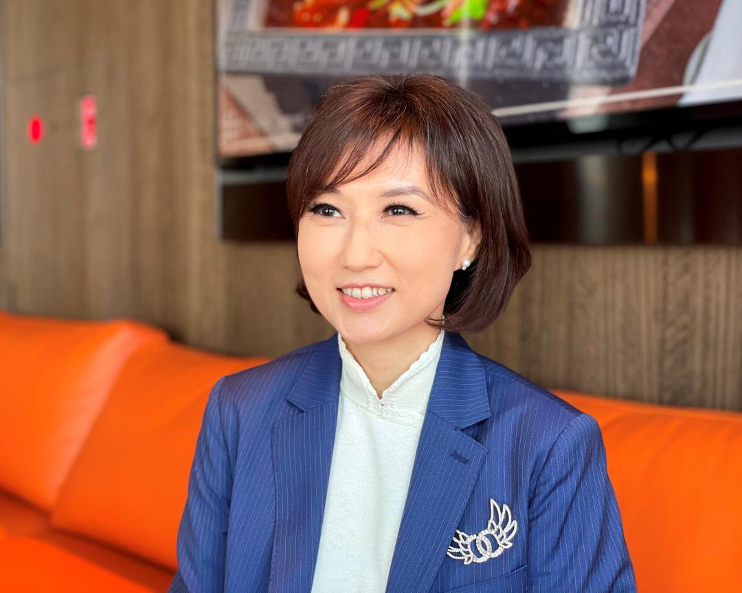 台南和通建設董事長李怡寧，一向秉持「建築是良心事業」的經營理念，同時以將心比心的態度，從尊重工人的細節著手，在安全舒適的環境下施工，也更利於維持工程進度，確保營建良好品質呈現。