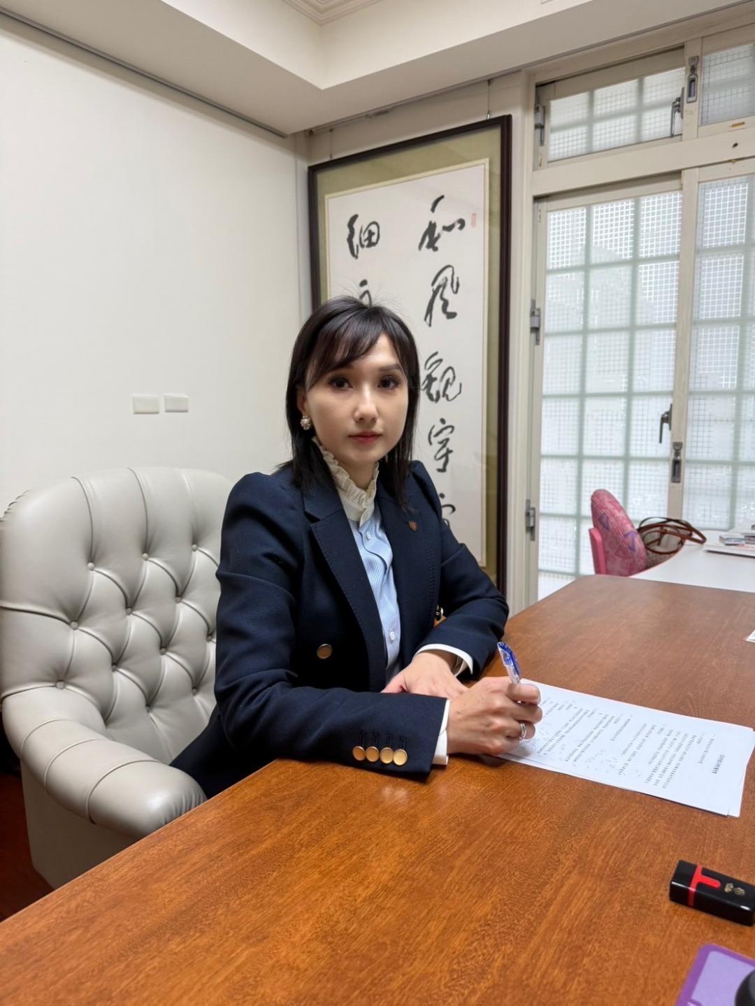 李怡寧認為，要呈現出更佳的空間氛圍與質感，須站在跟消費者同一個思考角度，設法展現更佳營建品質與設計內容，更利於爭取贏得消費者的信賴。(圖:和通建設提供)