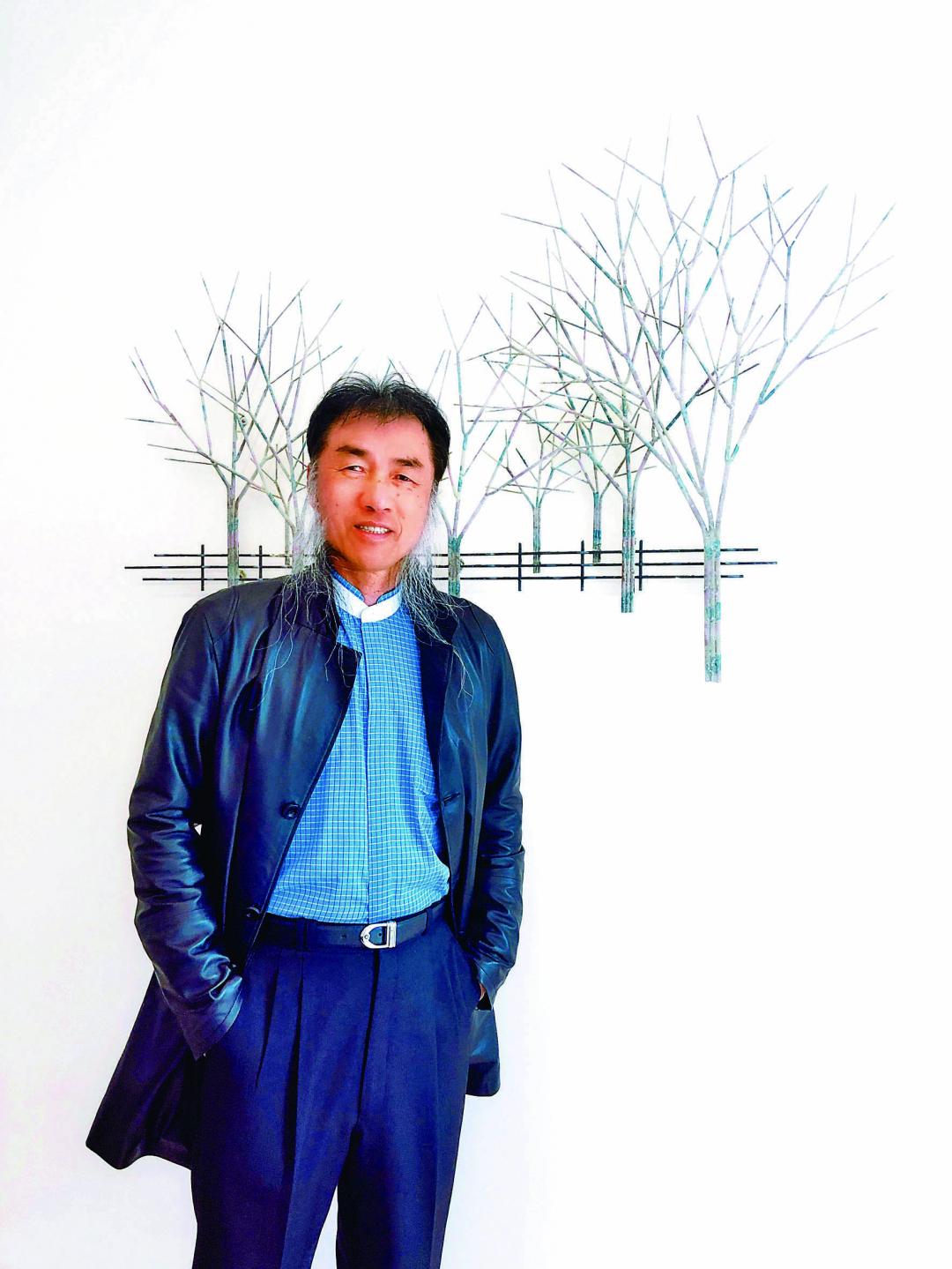大毅集團林隆深從工地學徒到建設公司老闆，這條路上，他歷經風雨，卻始終未曾放棄。(圖/大毅集團提供)