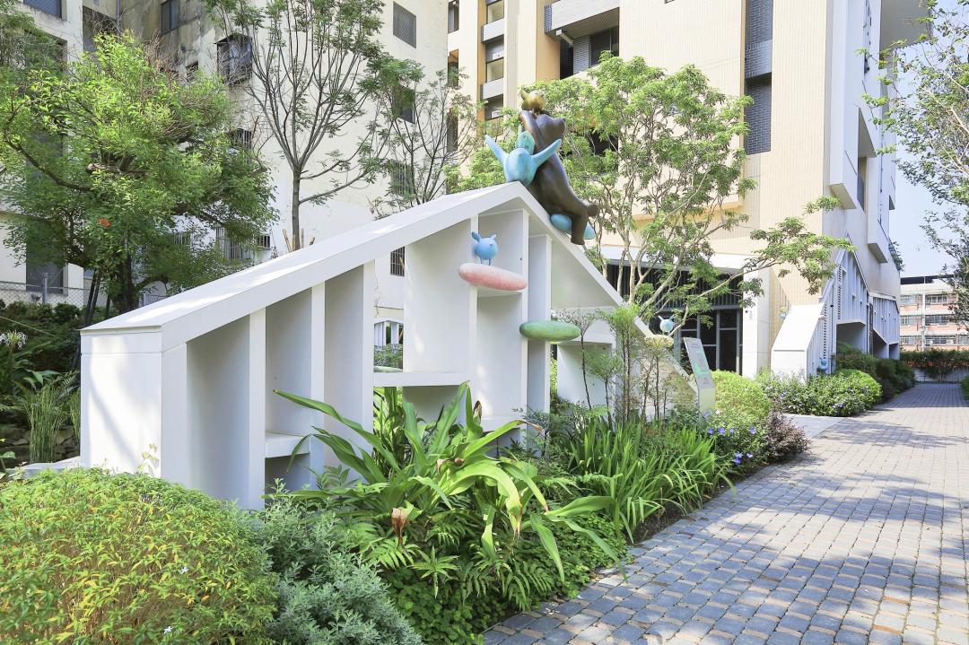 【大人物觀點側寫】從寄養家庭到蜂箱人生　建商董事長的人生修煉筆記