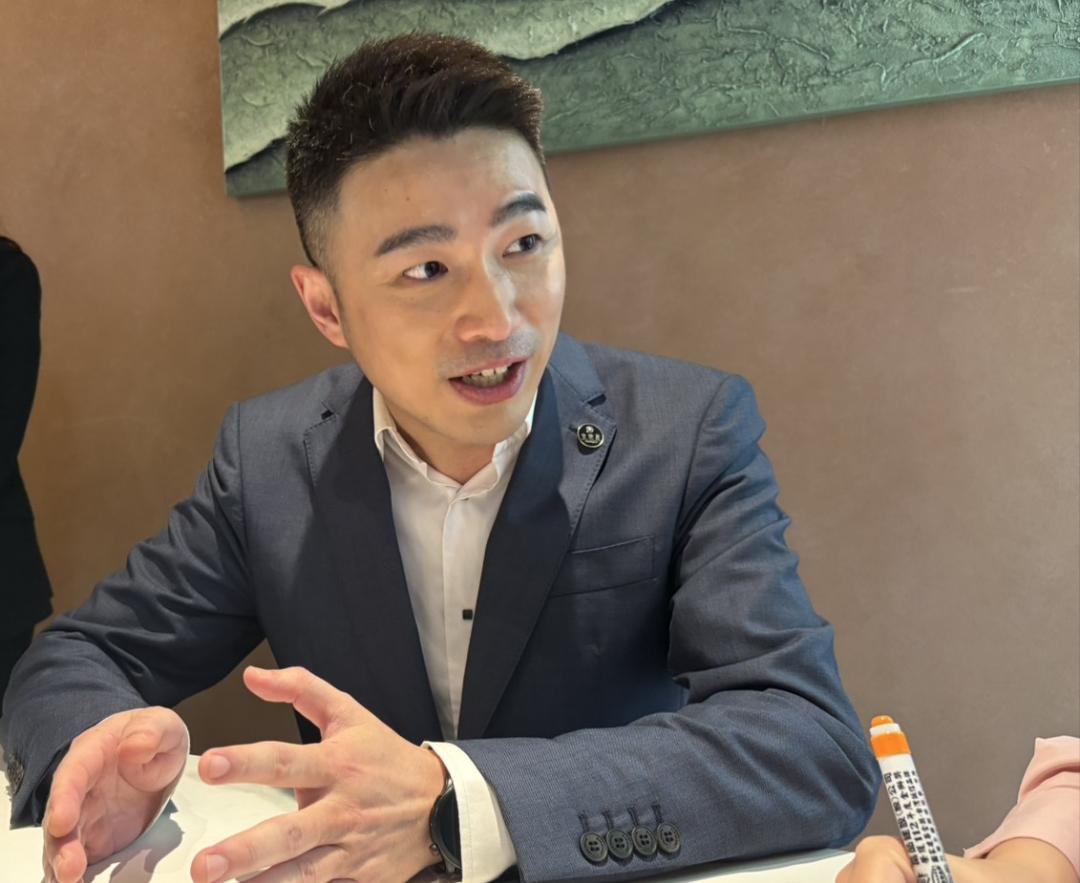 全地產創辦人黃楷鈞採取雙軌策略應對，除布局代銷市場，也同步強化仲介體系。(圖/記者張瀞勻攝)