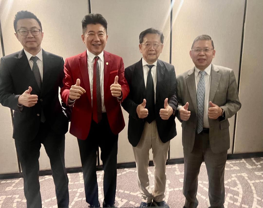 左起依序為甲桂林總經理陳衍豪、創意家行銷董事長王明正、新聯陽副董林徹人、愛山林副董張境在。