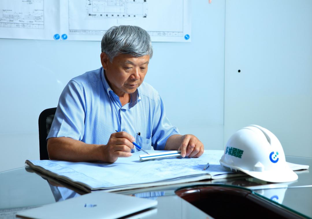 多城國際董事長曾土城立下「以自己要住的品質來起厝」的經營理念，至今這個初衷依然沒變。(圖:多城國際提供)