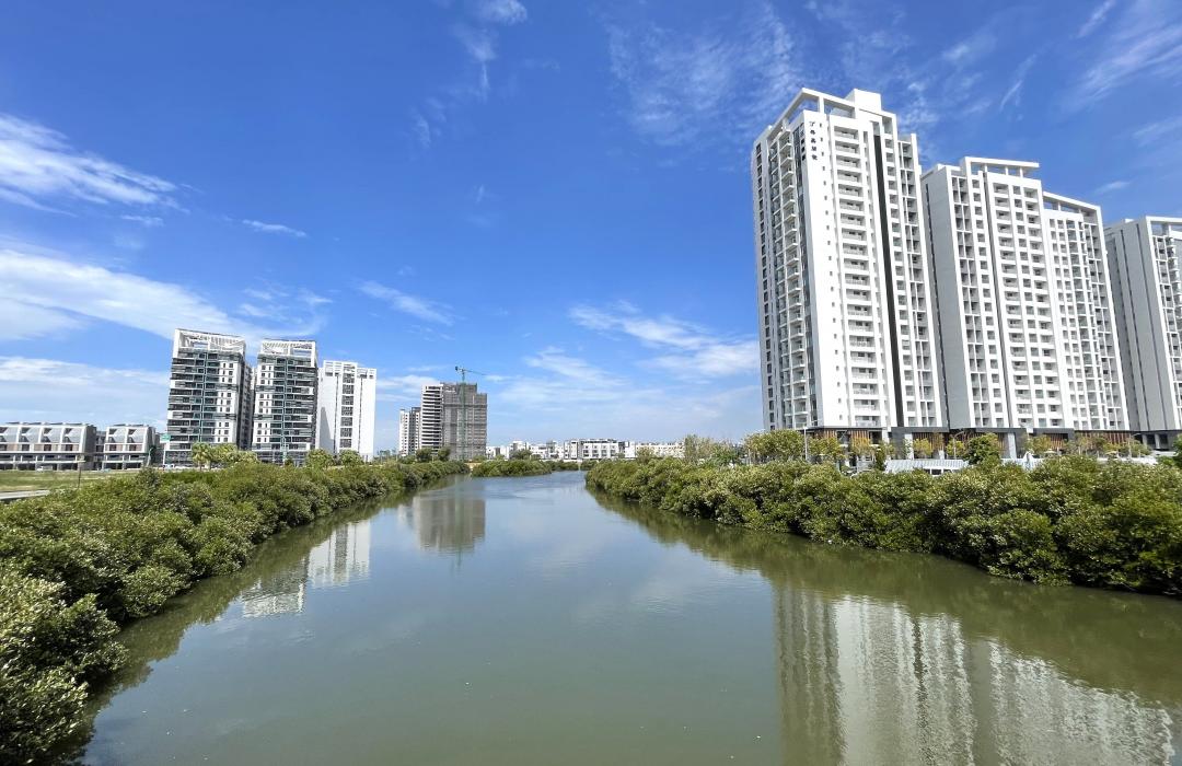 台南市九份子重劃區擁綠意水景優美環境，深耕九份子特區有成的泰嘉開發，已在九份子儲備與推案累積達1萬餘坪基地。