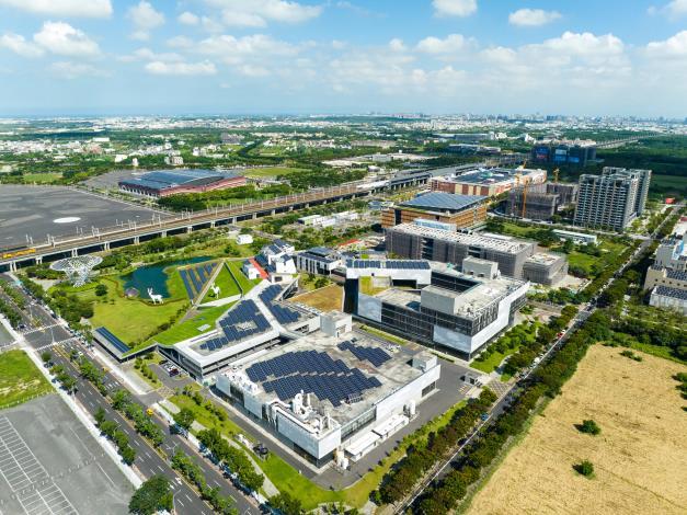 南市府經發局已規劃柳營科技工業區、樹谷園區及南科周遭產業園區，將支援沙崙科學城的大南方新矽谷方案，發展AI金三角產業聚落。(圖:南市府經發局提供)