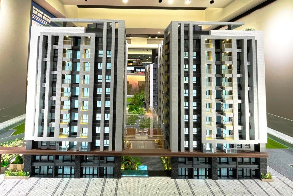 「城安大未來」拿下湖內首座「Fitwel兩顆星健康建築認證」，且以住戶角度思考，採31%超低公設比構築夢幻家園。