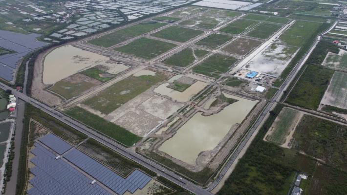 廣達141.15公頃(約42.7萬坪)的七股科工區，是目前大台南溪北地區最大的工業區開發案，預期可創造170億元的產值及2千個以上就業機會，將對七股地區發展帶來長遠影響。(圖:南市府經發局提供)