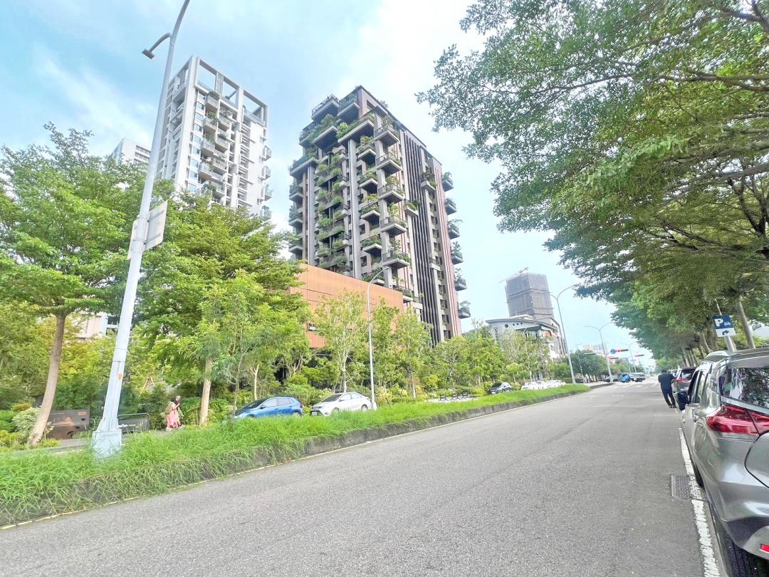 單元二容積率與建蔽率較低，採純住宅開發。