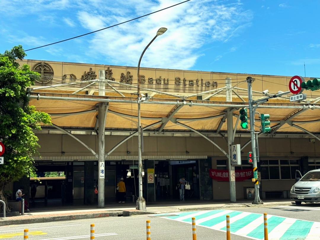 基隆「暖暖區」鄰近汐止，房價比雙北市區便宜，吸引雙北人口移入。(永慶房產集團提供)