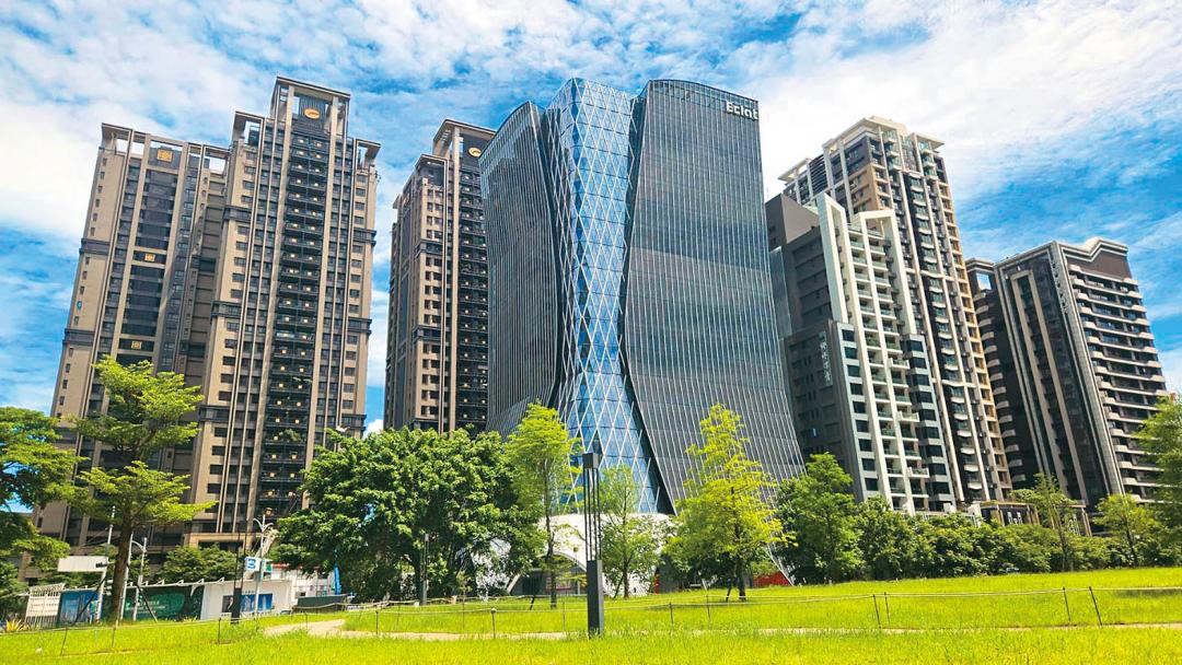 副都心商業區佔60％，吸引許多企業進駐。