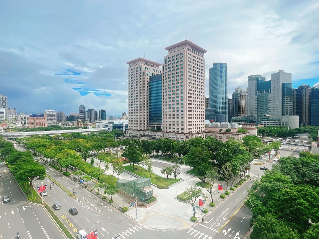 比較三鐵共構車站周邊房市，以板橋車站成交量高達540筆，交易最熱絡。（永慶房屋提供）