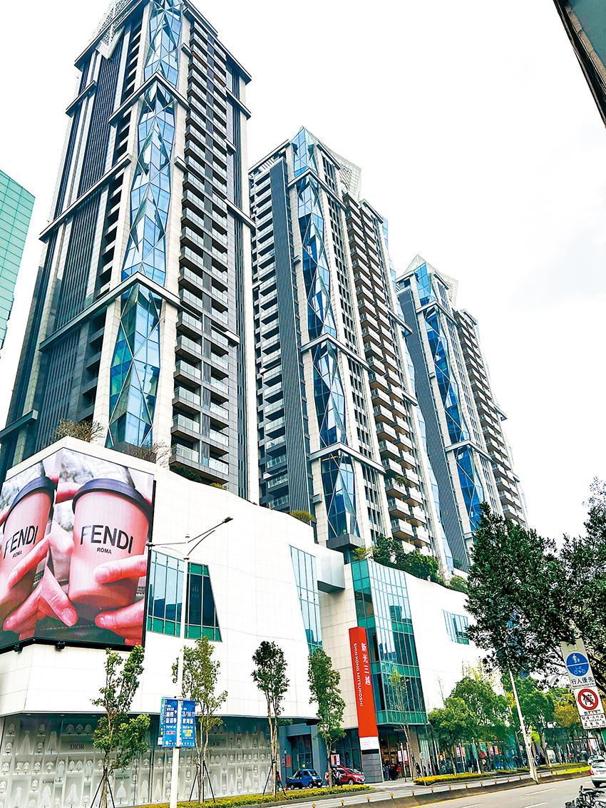 區內可用建地少，新建案具稀有性，也推升房價向上。