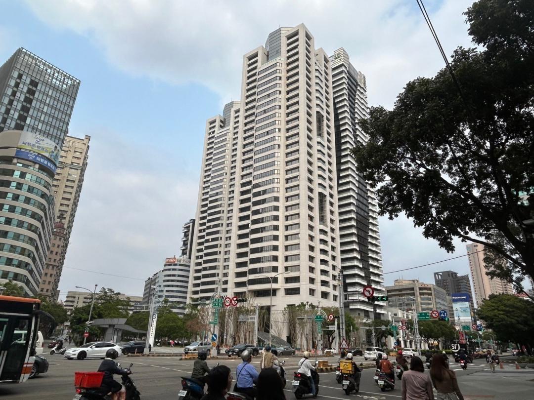 雙北市交易減少幅度明顯優於雙北以外的市場，反映雙北以外的推案因為短期房價漲高，民眾購屋時更為謹慎，而建商在市場盤整期間，也開始調整推案節奏、回歸務實操作。(圖/資料照)