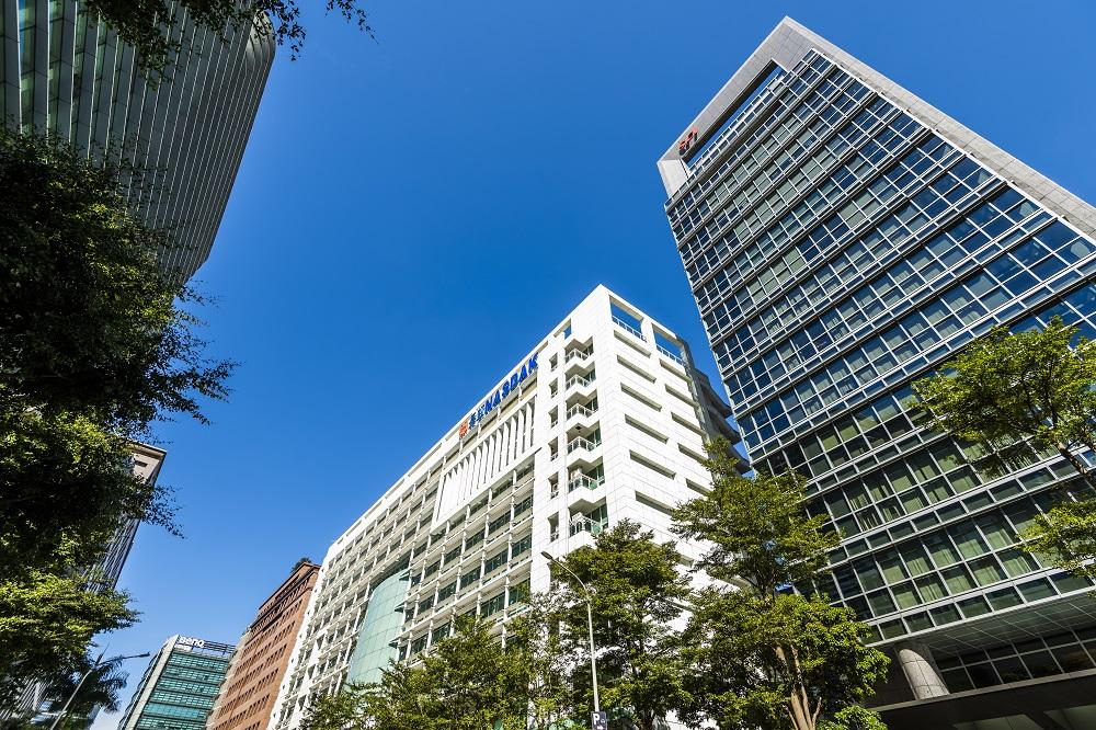 今年前7月上市櫃法人於內科購置辦公室交易量衝破百億元。(圖/信義全球資產公司提供)