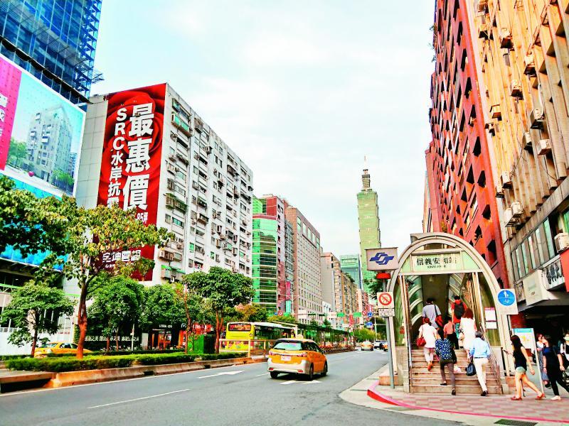 台北市今年1～7月移轉登記共13,821棟，為7年以來的新低點，各行政區均衰退2～4成。