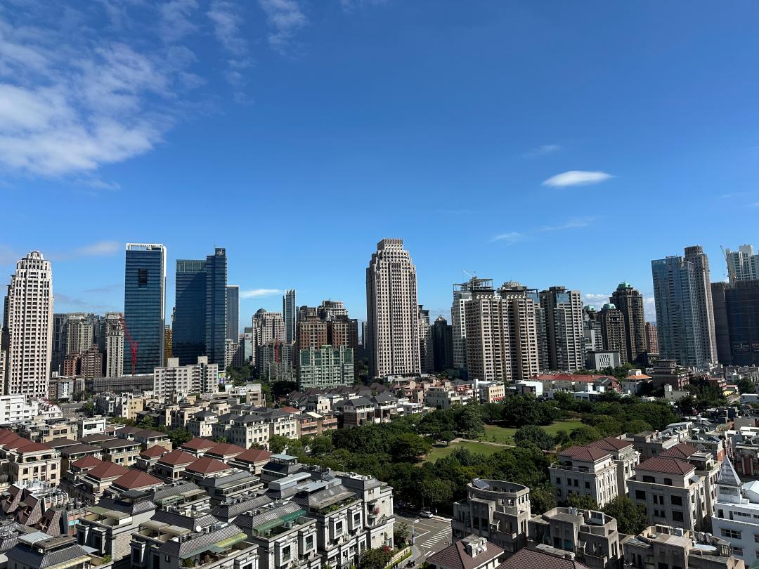 在全台房市籠罩冷風的情況下，台中七期卻陸續出現高總價交易。