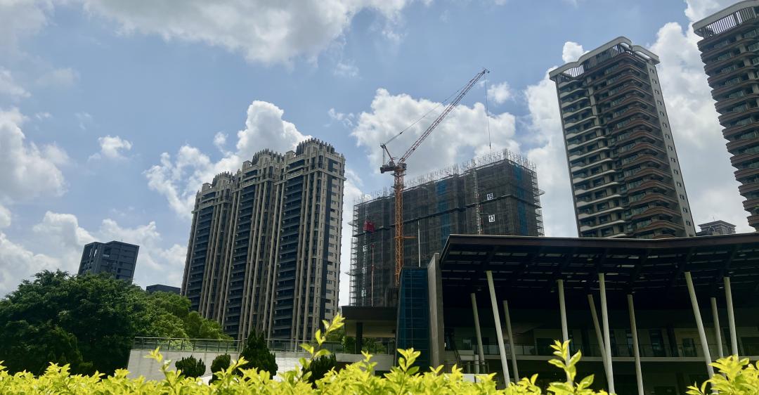 全台上半年使照核發量近7萬宅，其中桃園市更達1萬4,033宅，創下自1999年以來有統計新高。（記者朱語蕎攝）