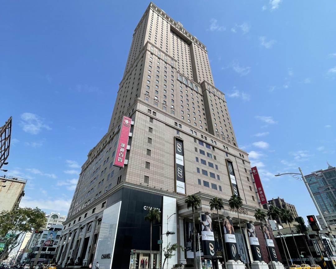 漢神百貨商圈穩定發展，並且為高端消費重要據點，近來吸引多家品牌建商在該商圈購地卡位，陸續將推出超高層輕豪宅大樓案。