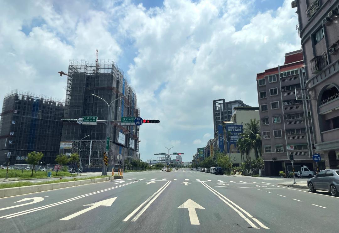 生活圈朝向高級住宅區發展。