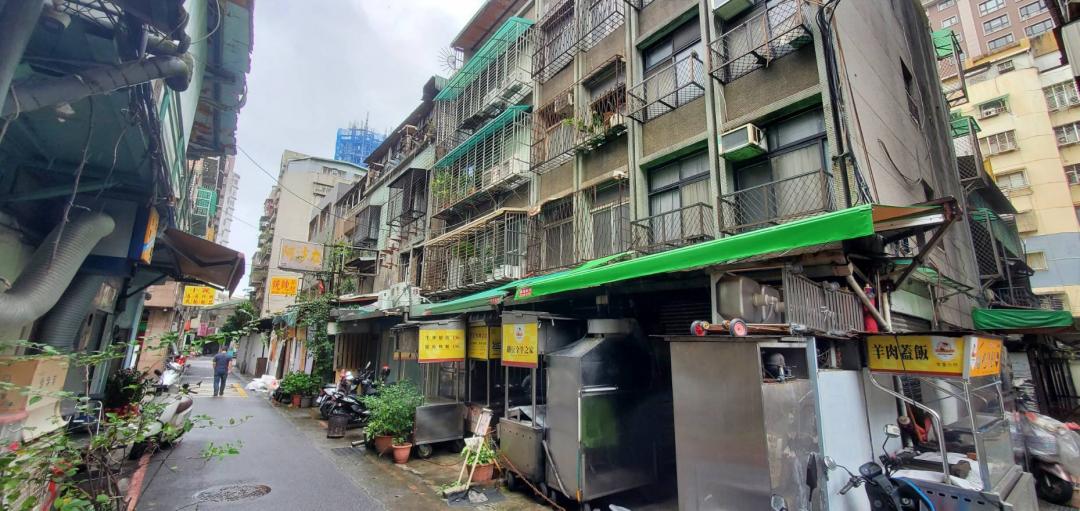 全台累計危老核准案件已來到4379件，台北市於今年4月正式破千，居各縣市之冠。（台灣房屋提供）
