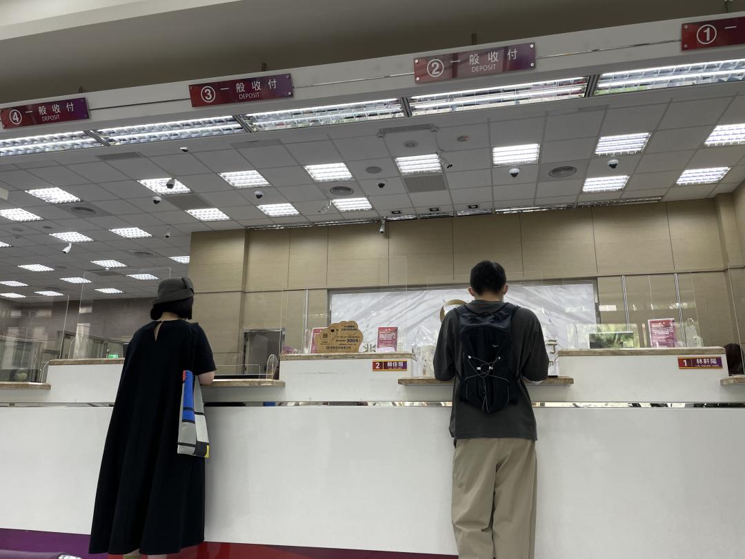 和去年同期比較,平均核貸成數,顯示銀行的放款仍相對收斂,購屋族群評估資金周轉還是要謹慎保守。(圖/台灣房屋提供)