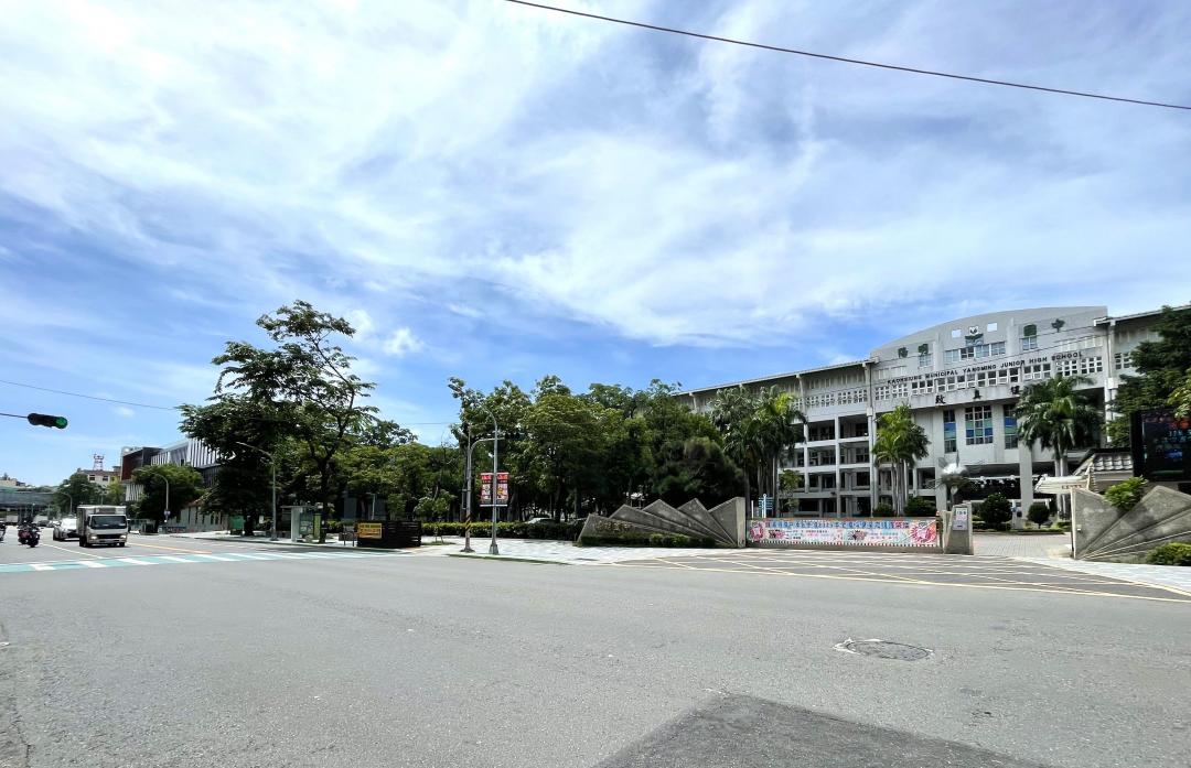 北高雄陽明國中學區、陽明商圈一帶,坐擁優質學區與充裕生活機能,成為首換與換屋族購屋置產重點區。