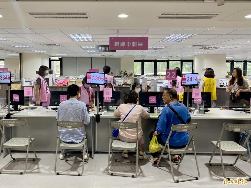 稅務局呼籲,民眾如申報契稅後因故未能完成移轉,應及早與賣方共同申請撤銷。(圖/資料照,記者鄭琪芳攝)
