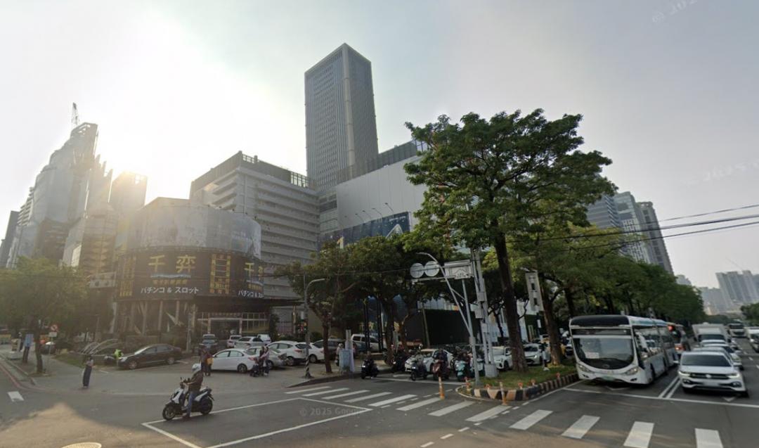 興富發（2542）集團再度出手台中七期！旗下子公司博元建設11日公告，解除原本與地主簽訂的合建分屋契約，改以總價40億元直接買下西屯區惠國段116、117及118地號三筆土地。(圖/取自GOOGLE街景圖)