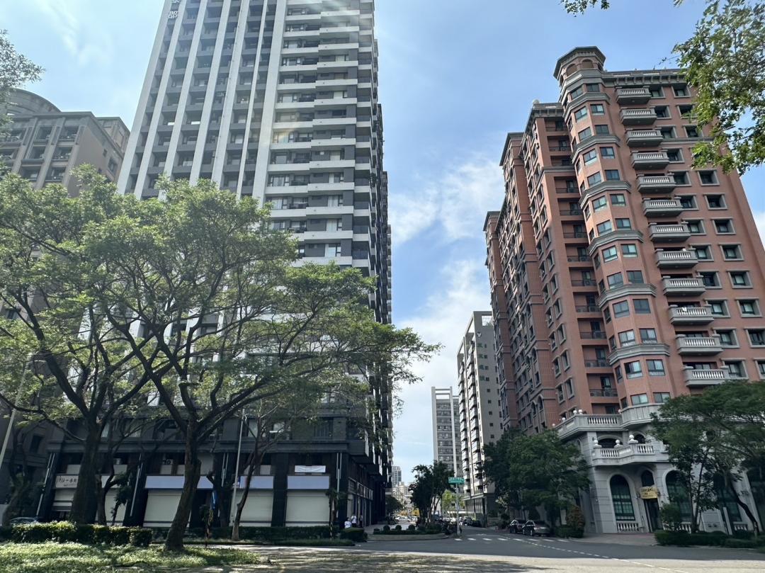 高雄熱門親民路段則都位在楠梓區,包括高大特區內的大學十九街731萬元,以及後昌路540萬元。(圖/台灣房屋提供)