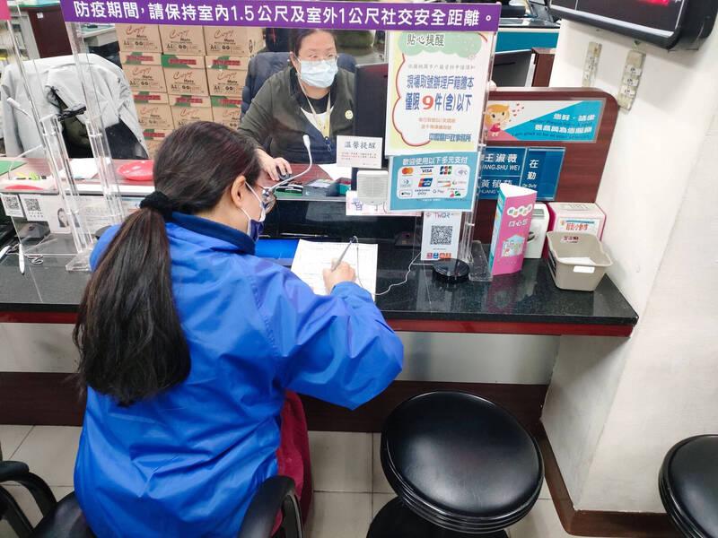 戶籍登記不僅影響房屋稅、地價稅等多項租稅優惠,也常作為政府各項補助與福利的依據。(圖/資料照,內政部提供)