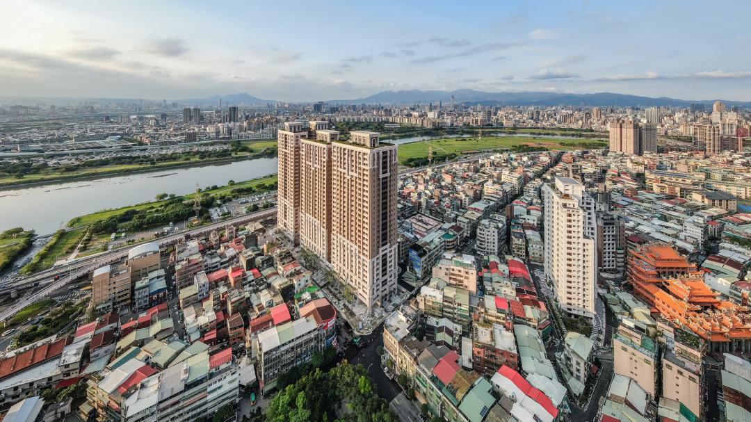 央行若鬆綁選擇性管制,將以「緩慢且漸進式」的方式推動,不會一次全數鬆手。(圖/資料照)