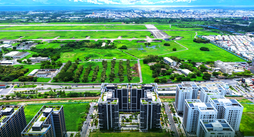 台南鐵路地下化明年底完工,原鐵道將設為長達5.5公里綠園道,南台南站區鐵道旁的景觀宅可望直接受惠。(圖:業者提供)