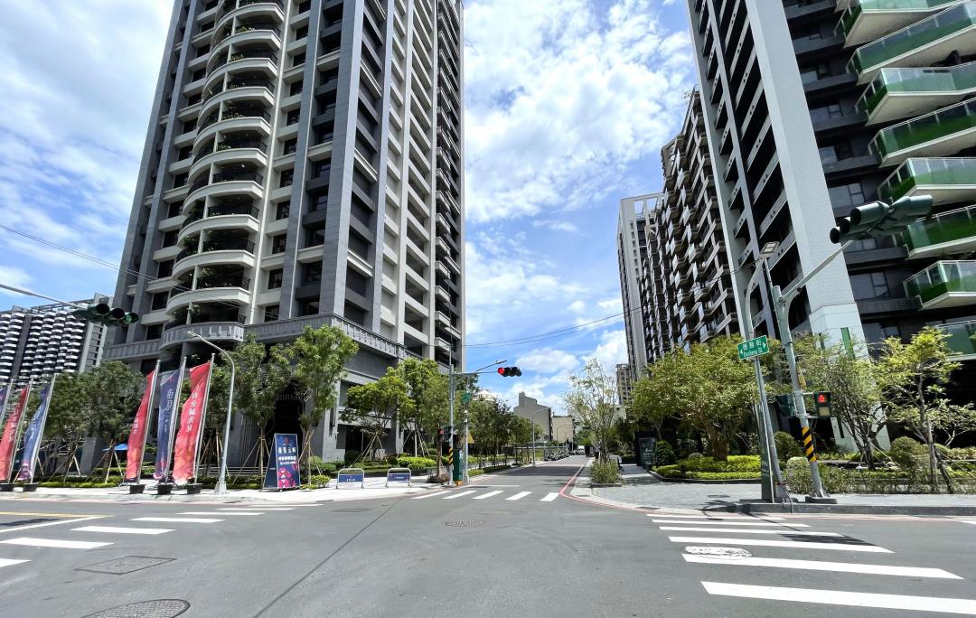 中都房市蓬勃成長，成為高質感輕豪宅大樓推案新重鎮。