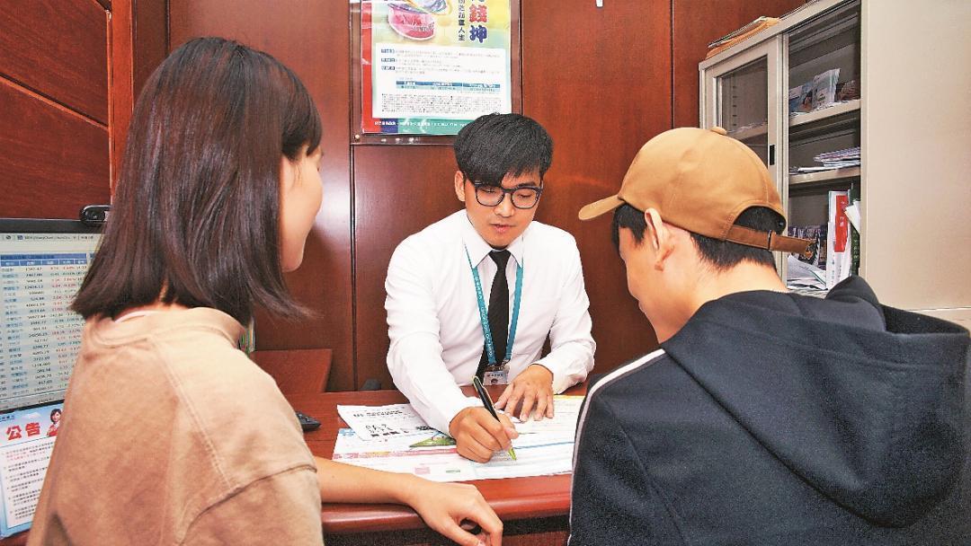 夫妻離異背後的原因相當複雜，與房貸政策的直接關聯度並不高，倘若真有民眾以新青安為由離婚，或許也只是藉口。（鮑行健攝）