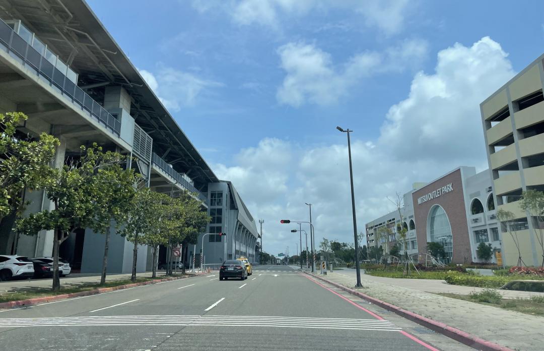 台南高鐵特區生活圈隨著南科四期開發推進與三井二期商場即將開幕，交通與生活機能同步到位，進一步推升區域買氣。(圖/資料照)