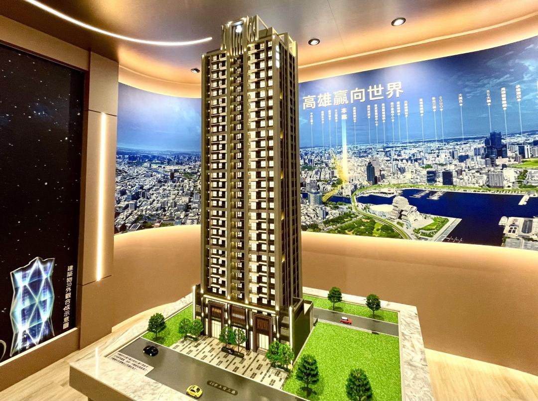 浤圃機構.益發集團在五福三路鄰近雄女校園新推出「星峰匯」高質感大樓預售案，規劃總戶數住家130戶、店面1戶，採地上29F、地下6層，坪數24~42坪的2~4房，外觀採現代簡約設計，凸顯建築不凡氣質。