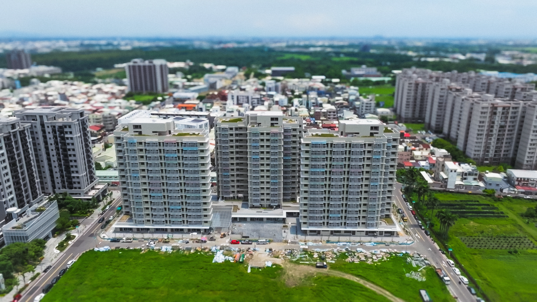 南市東區「新都安居A」，均保留20%戶數提供新婚2年內夫妻、育有學齡前兒童的家庭優先入住。(圖:國家住都中心提供)