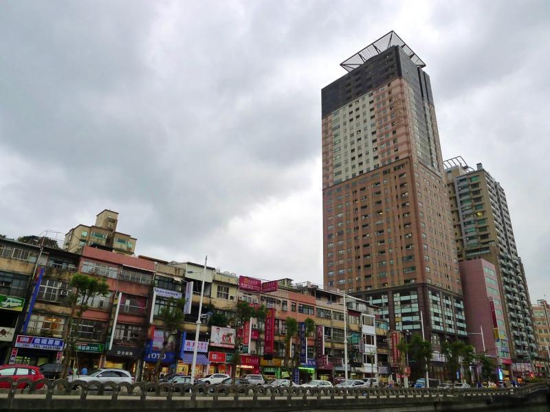 基隆市作為北北基桃生活圈的一環，過去發展議題少、房價相對親民，但近年在捷運題材與重大建設推進下，房市快速升溫。（圖/資料照）