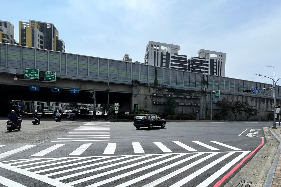 生活圈迅速連結中山高九如交流道。